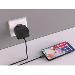 Zöld cellás töltő USB-C 18W tápegység 3.0